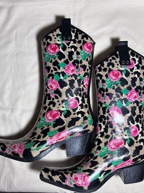 Nomad Yippy Western Rain Boot Rose Leopard Boots Size 7